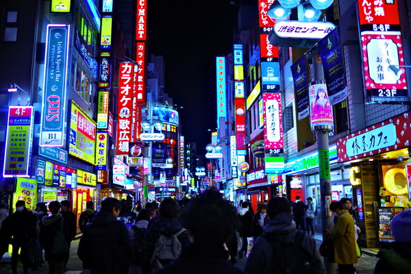 ケミカルネオンの渋谷センター街の作例写真