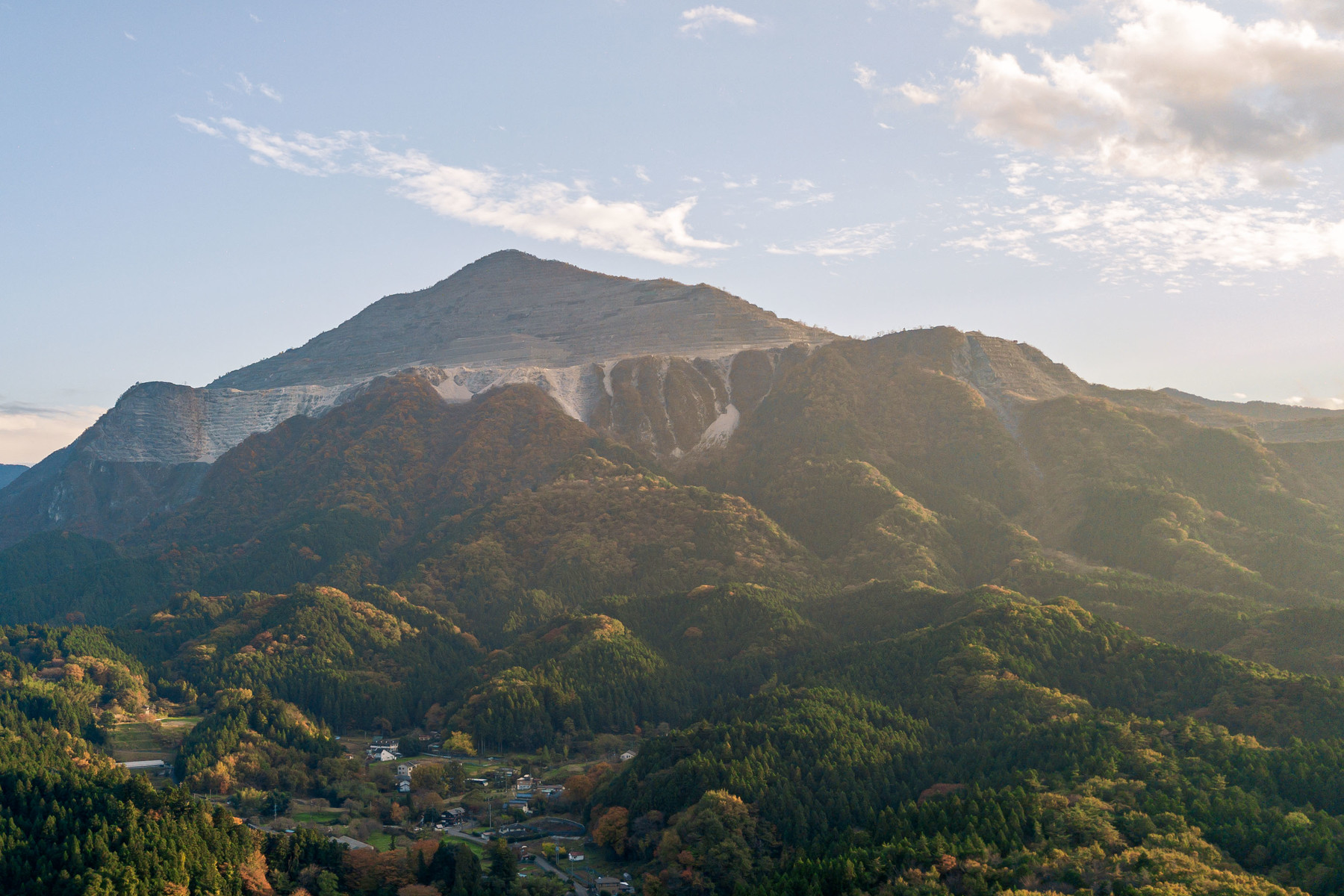 【雨にうたえば：番外編】雪に躍る森の風景 ─ 埼玉県武甲山（秩父市・横瀬町）の写真